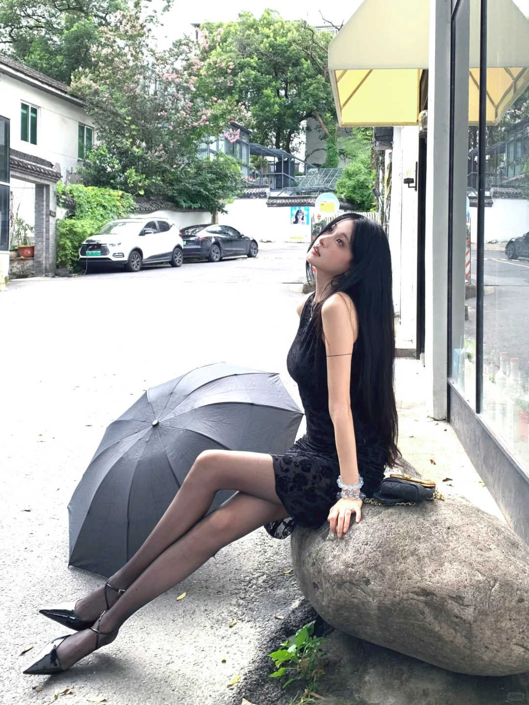 我爱这络绎不绝的无意义的瞬间