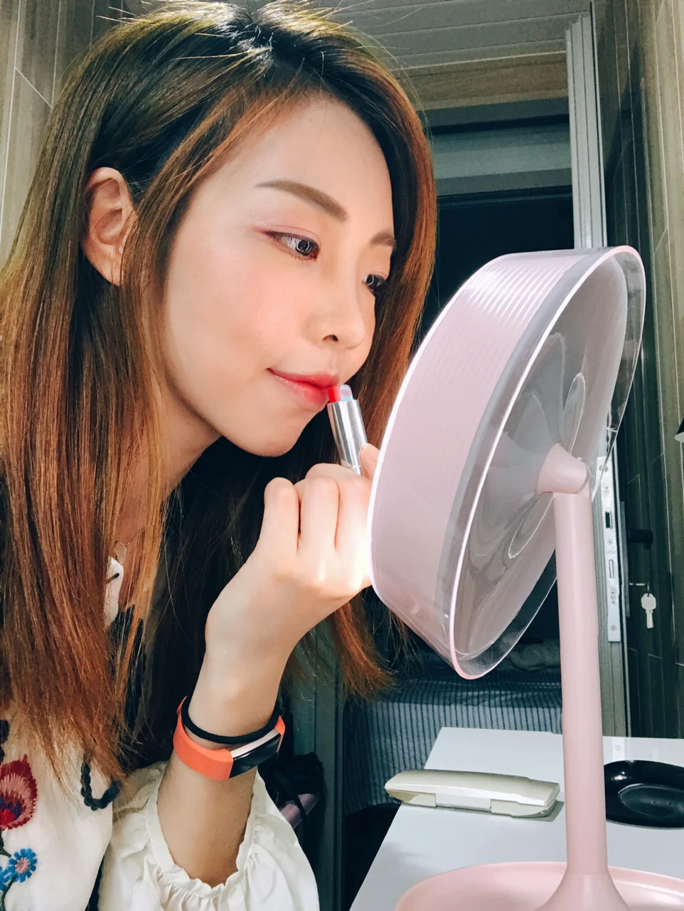 【拍照】假装不是自拍的自拍