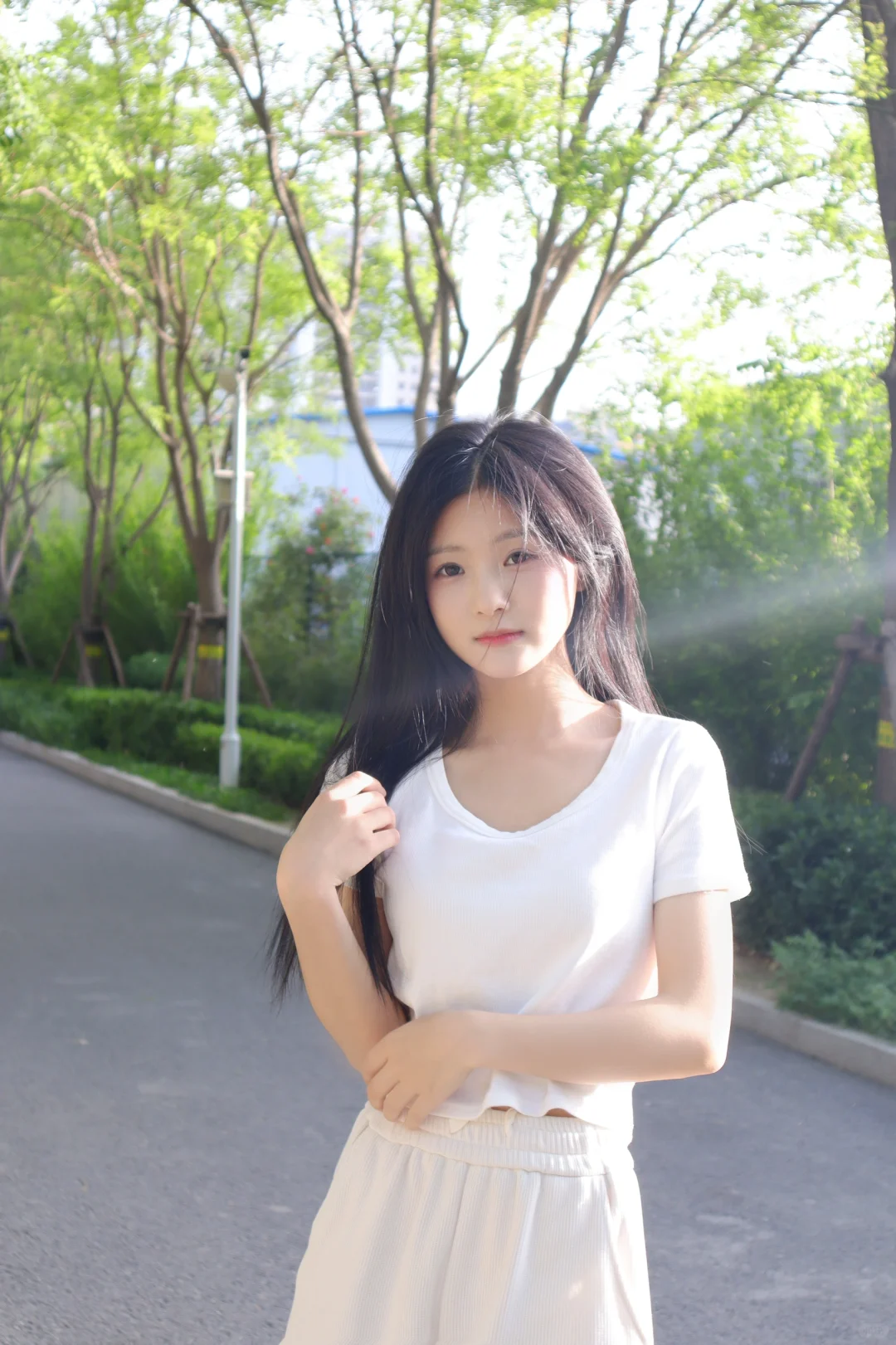谁懂啊，一身白简约又干净
