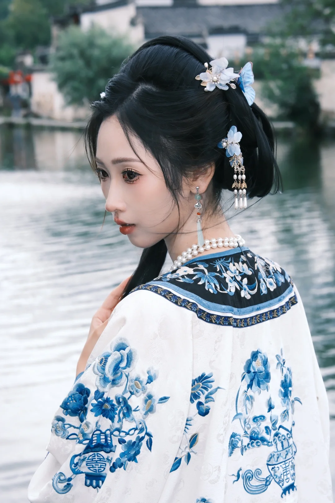 宏村清汉女｜如传世的青花瓷自顾自美丽