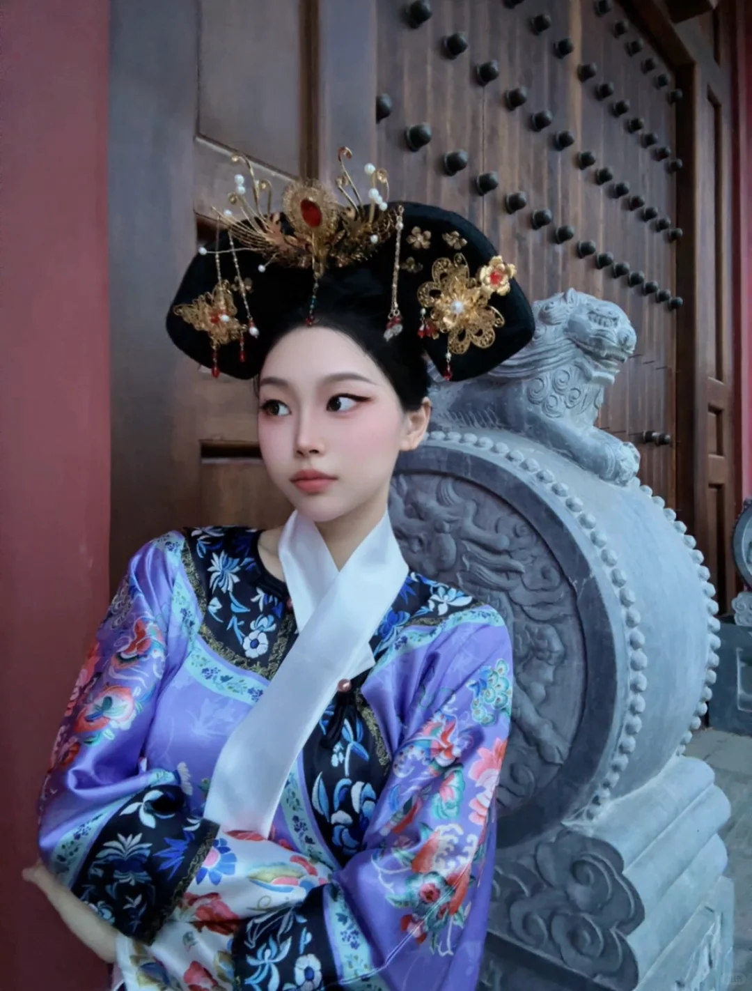 古代穿成这样会被太后皇后罚吧