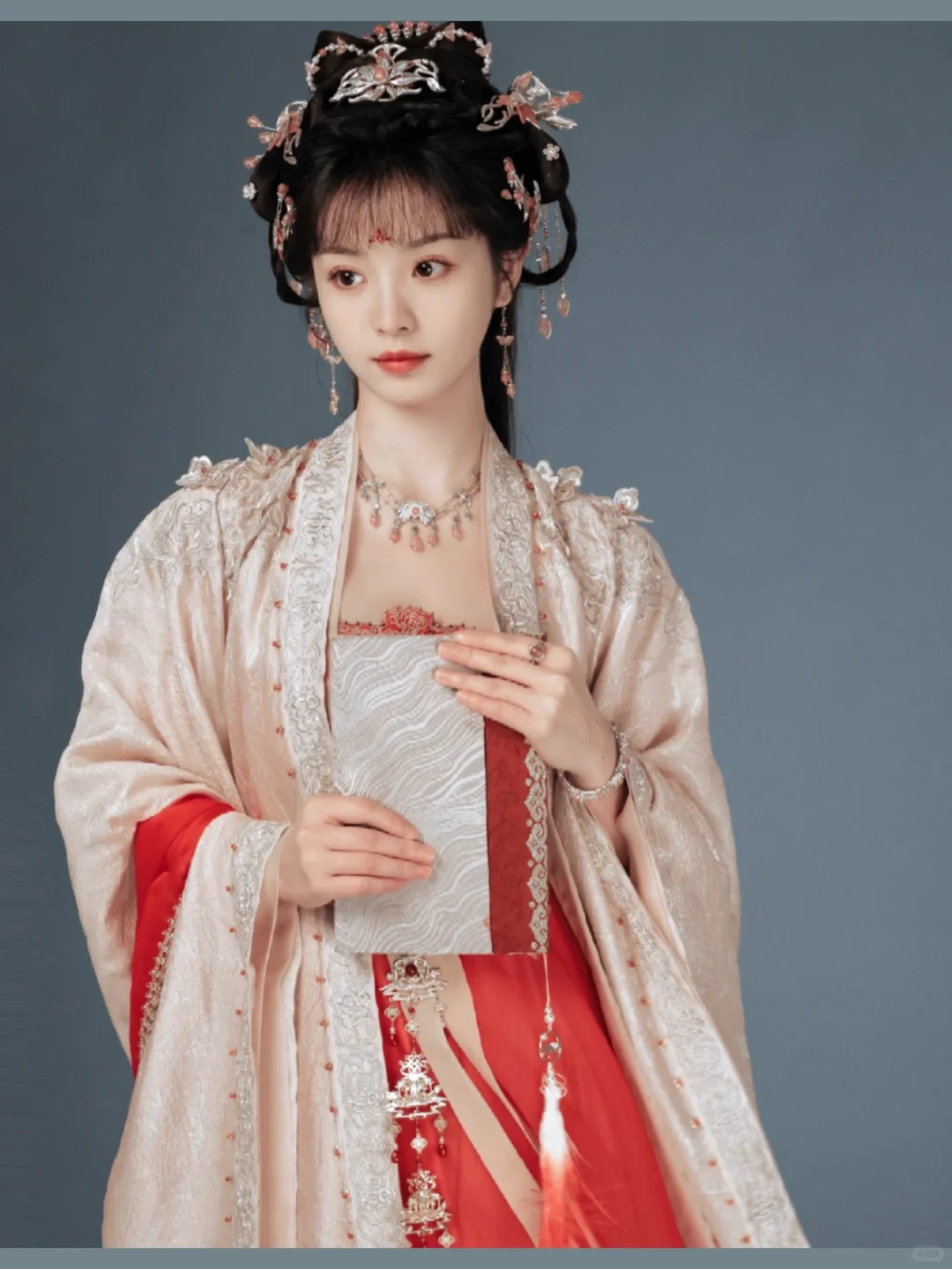 一些好看的华丽宫廷装🌸