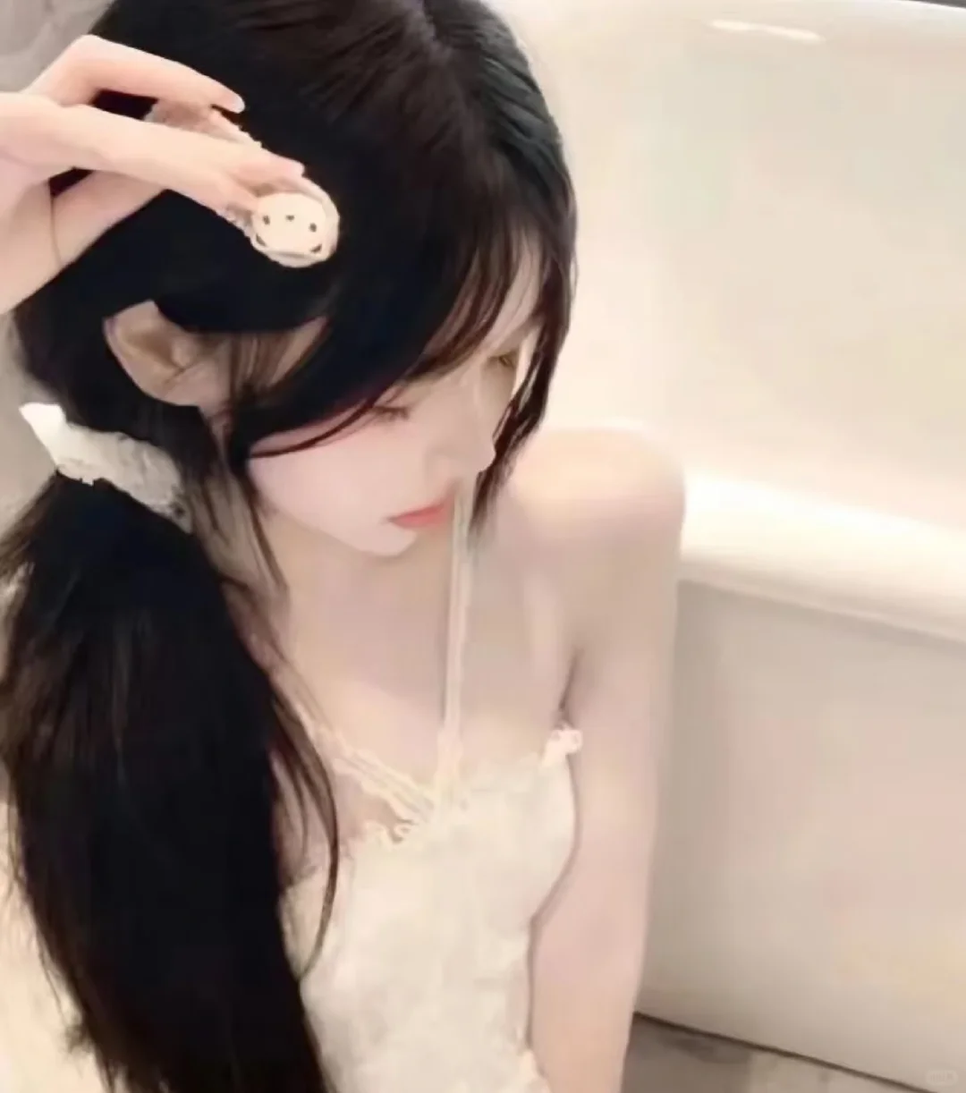 会发光的眼睛真的yyds！好看气氛感女生头像