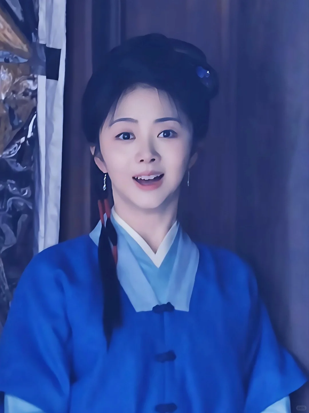 盘点一些清冷高贵的克莱因蓝女明星古装妆造