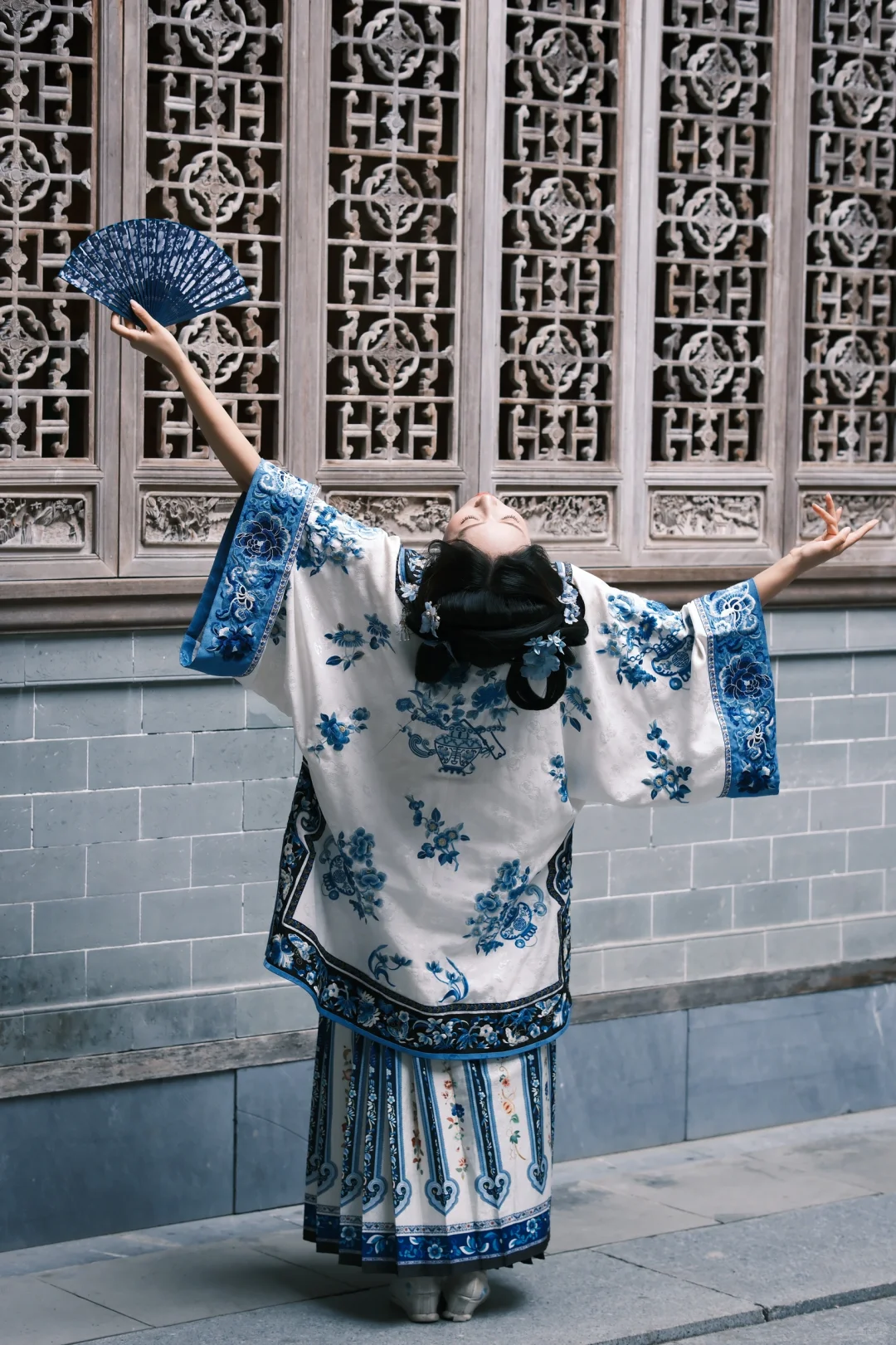 宏村清汉女｜如传世的青花瓷自顾自美丽