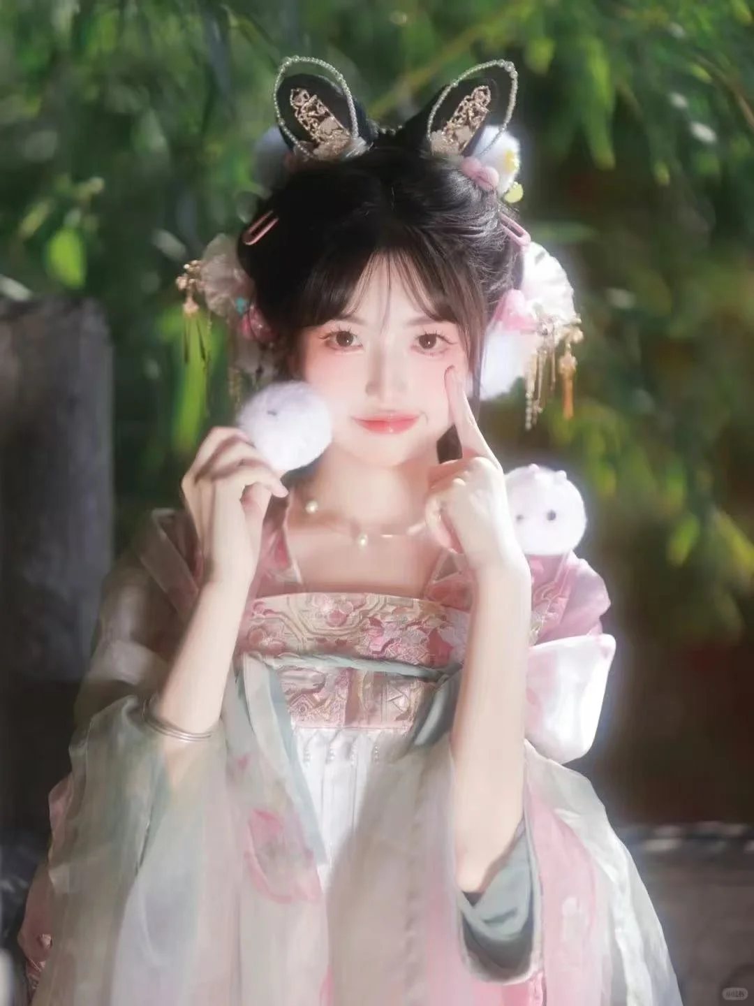 姐妹们帮我选选哪个造型好看 过几天要去拍