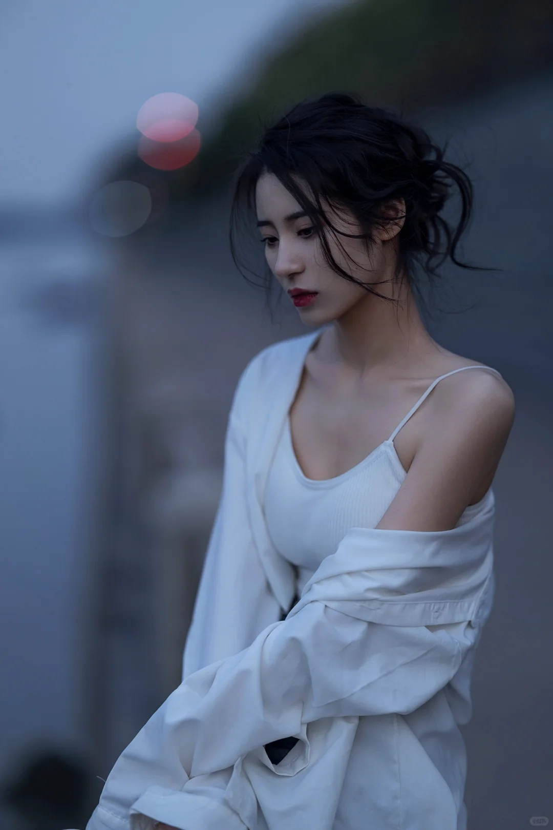 情绪片｜“傍晚去江边走走吧”