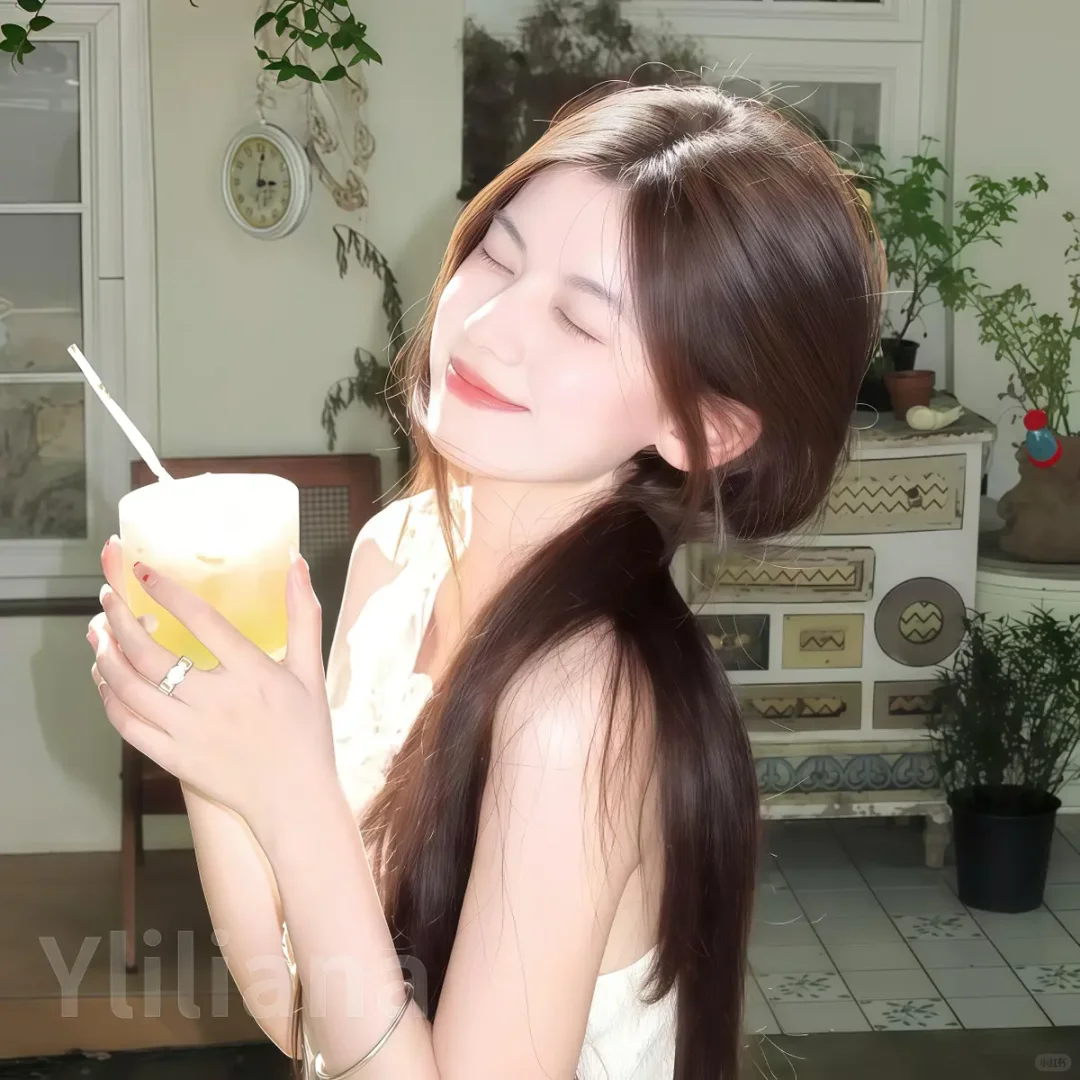 𝐒𝐡𝐚𝐫𝐞ｌ明媚清新女生头像