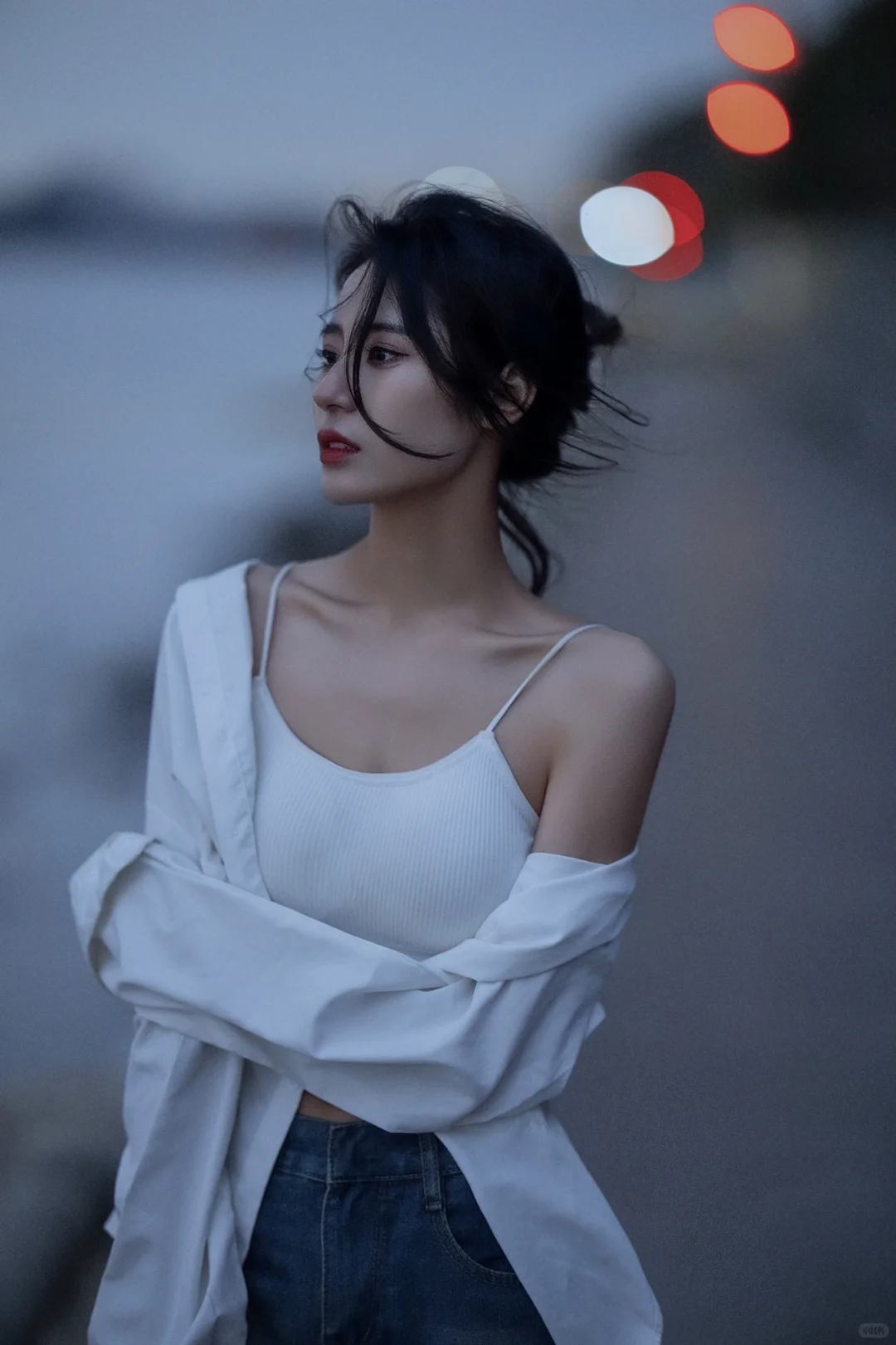 情绪片｜“傍晚去江边走走吧”