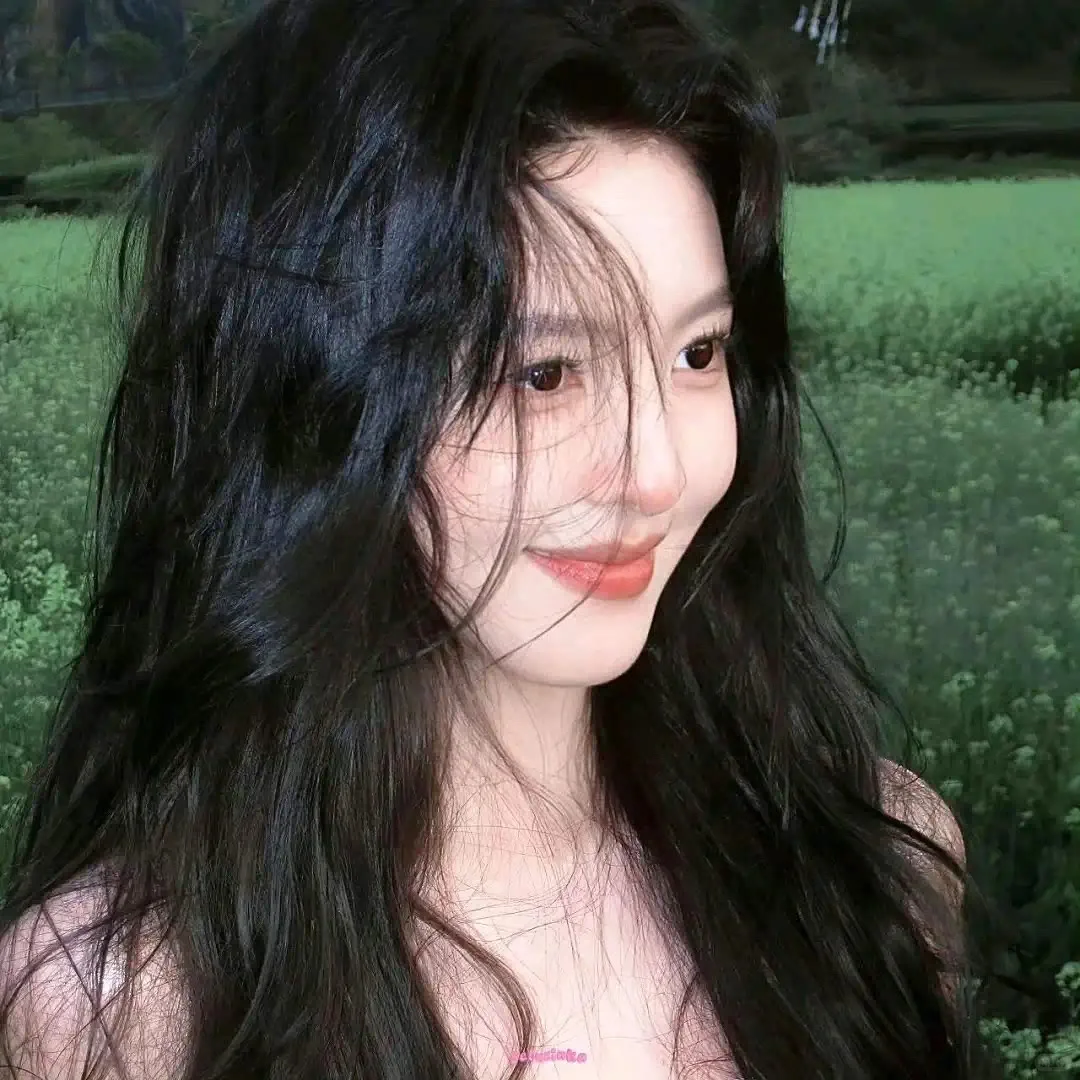 WeChat女头 | 我偏枯荣雨季不逢