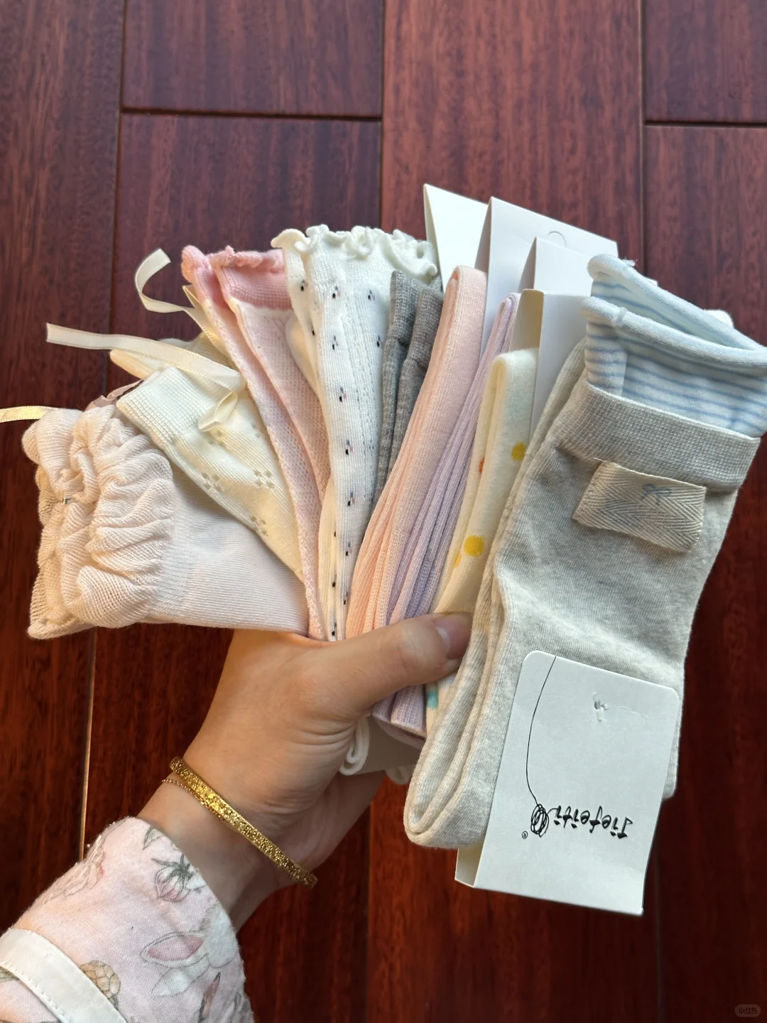 诸暨袜子真香！均2.3块买一堆春夏好搭袜🧦