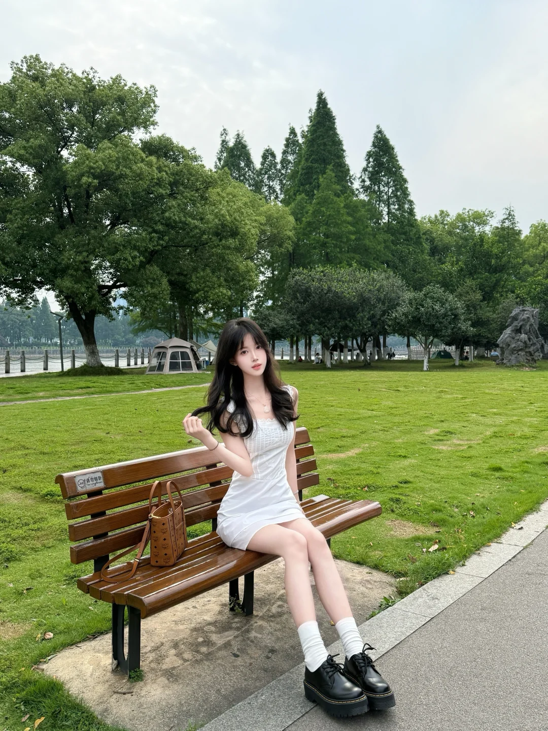 小白花连衣裙
