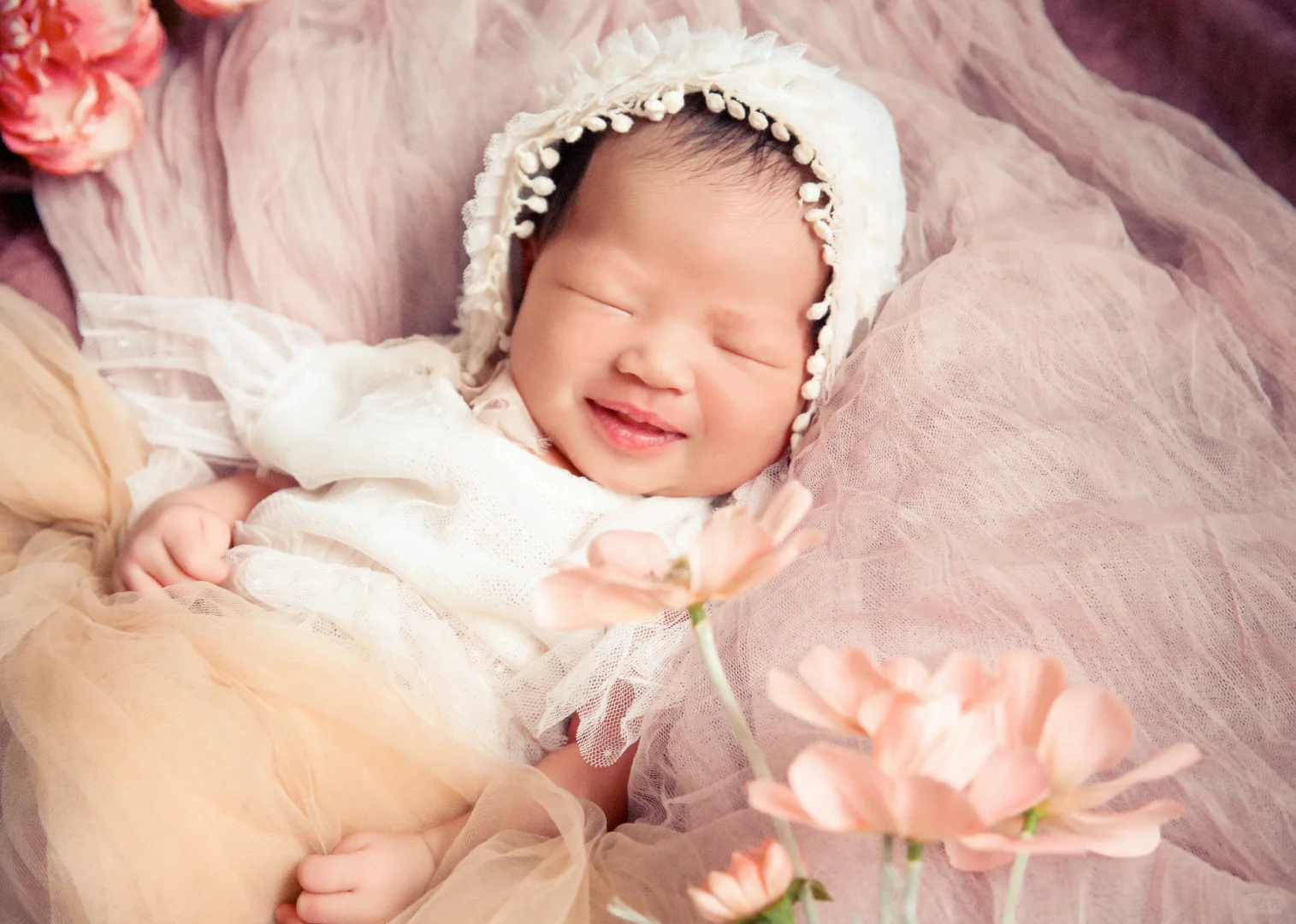 女鹅还是适合公主造型（新生儿写真第一套）