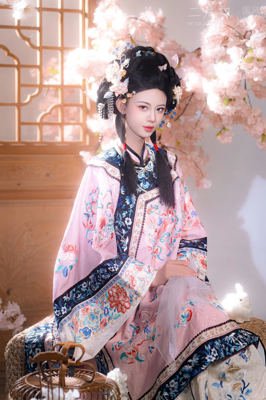 清汉女写真选粉色还是青色？纠结症犯了！