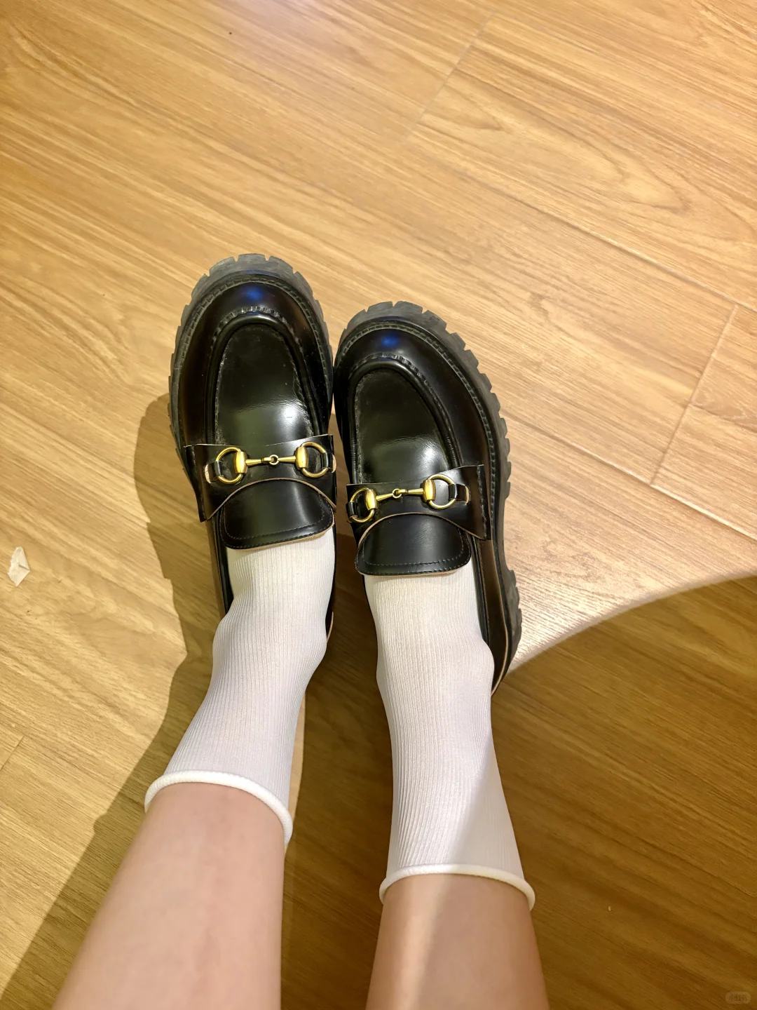 今日鞋袜 谁说冰丝袜不好穿的 超级舒服！