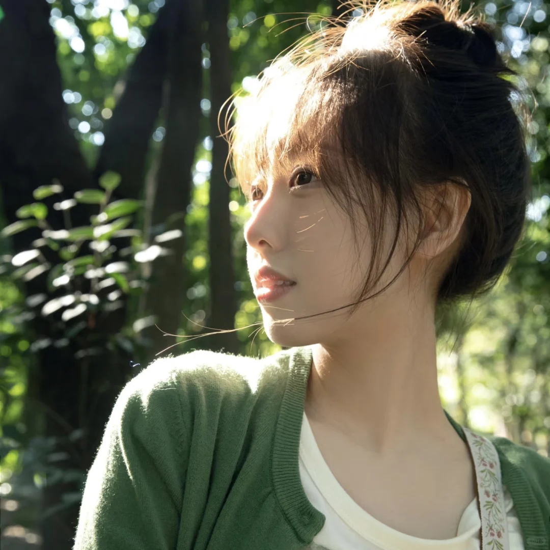 𝗪𝗲𝗖𝗵𝗮𝘁 春绿