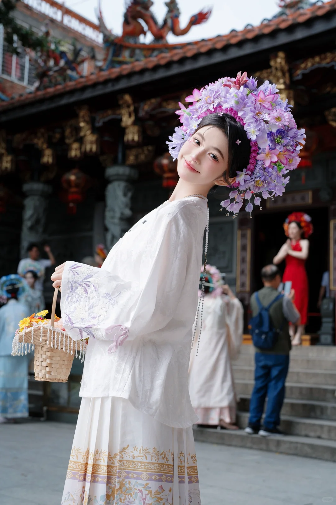 泉州簪花写真｜寺庙里的温柔仙子
