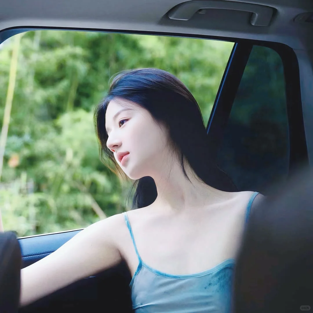 WeChat女头 | 我偏枯荣雨季不逢
