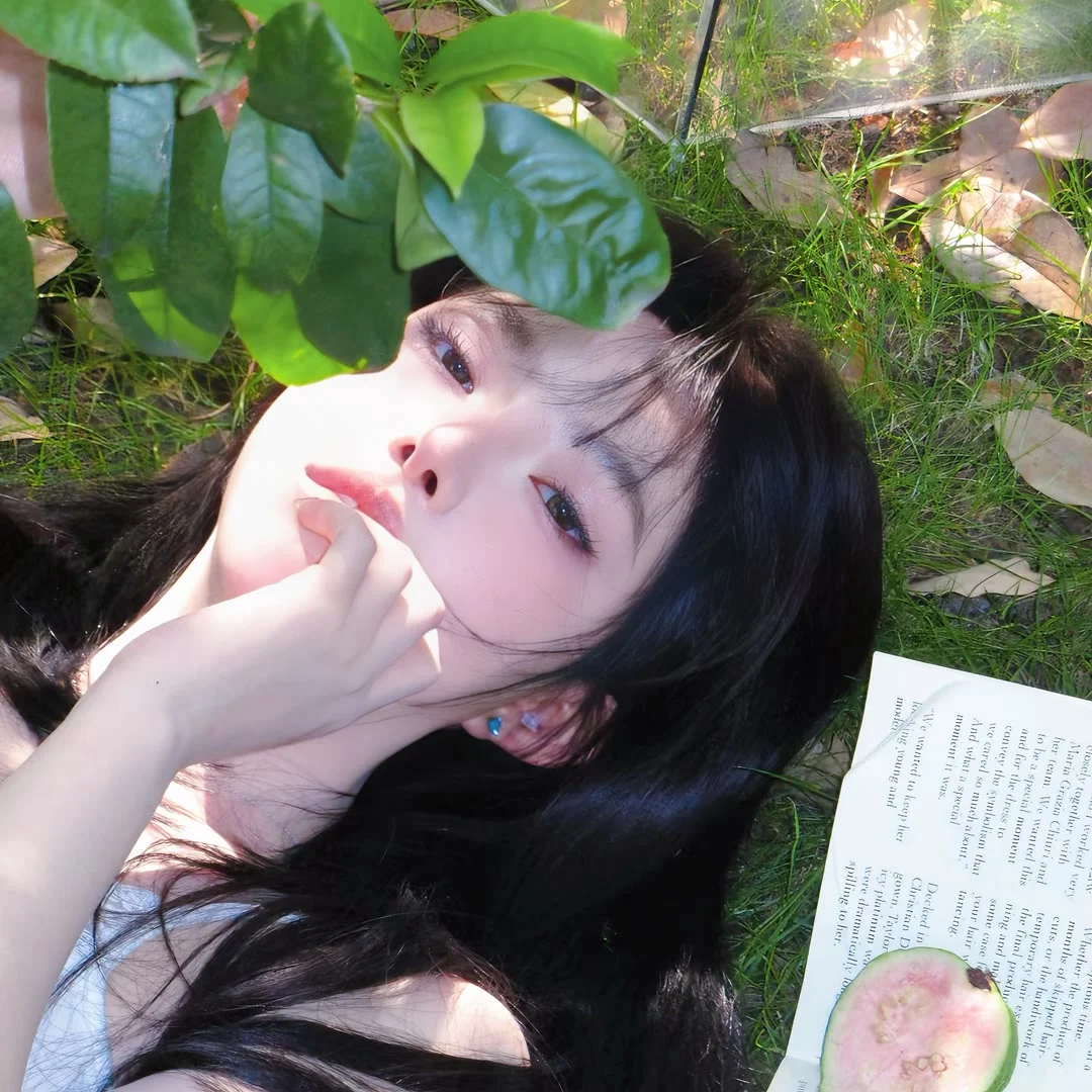 WeChat女头 | 我偏枯荣雨季不逢