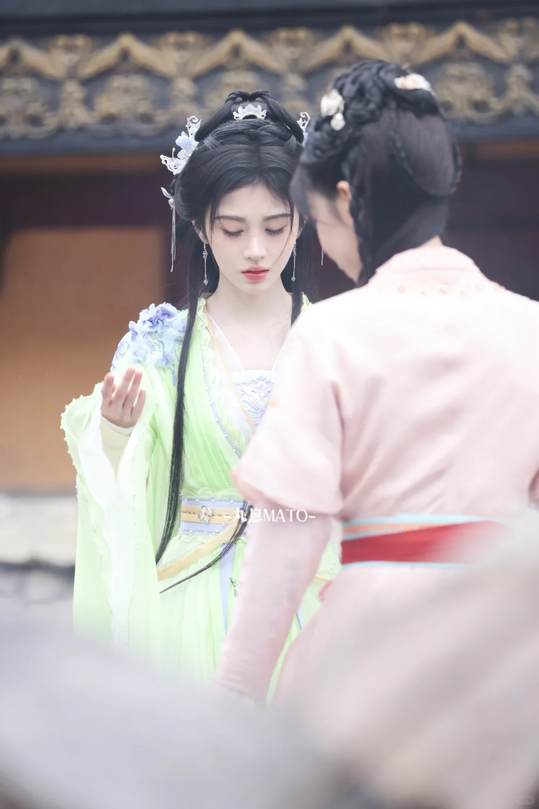 鞠婧祎的造型师要是早点开窍
