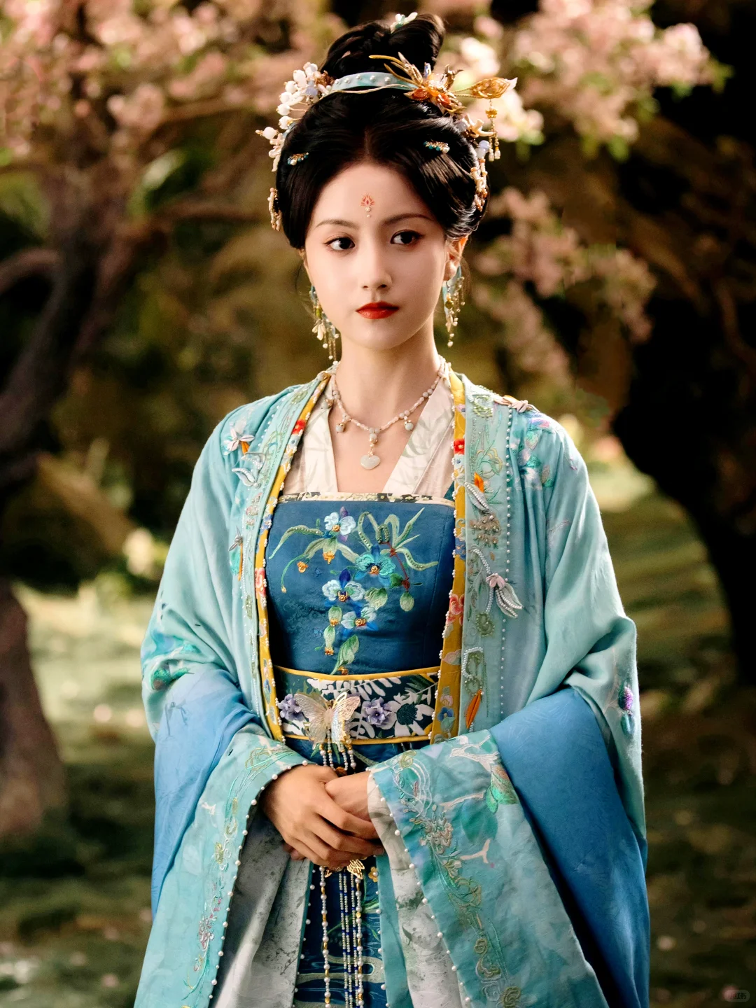 朝雪录｜岳凝&沈羽洁&美女们服装造型