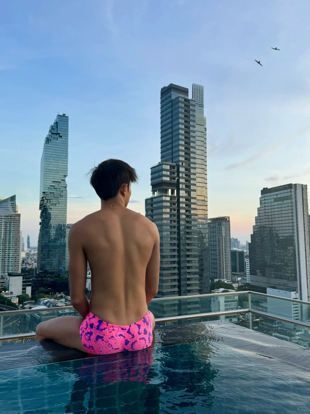 曼谷🇹🇭无边泳池 | 与泰兰德的初次见面🌇