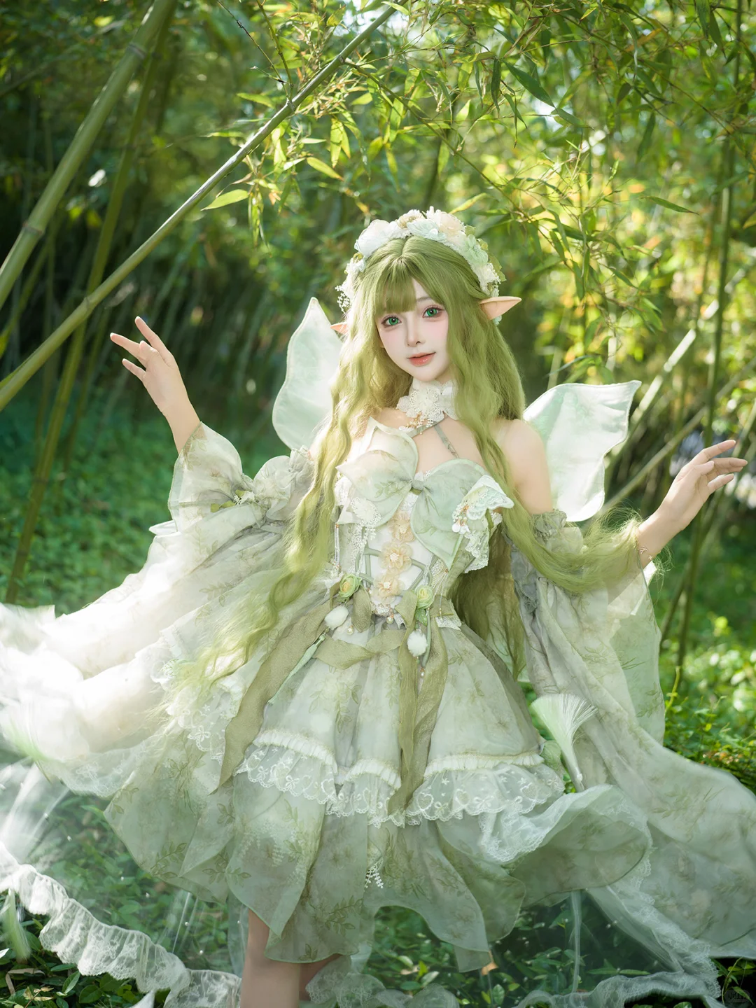 “沉溺于仲夏 坠入绿色的梦🧚”