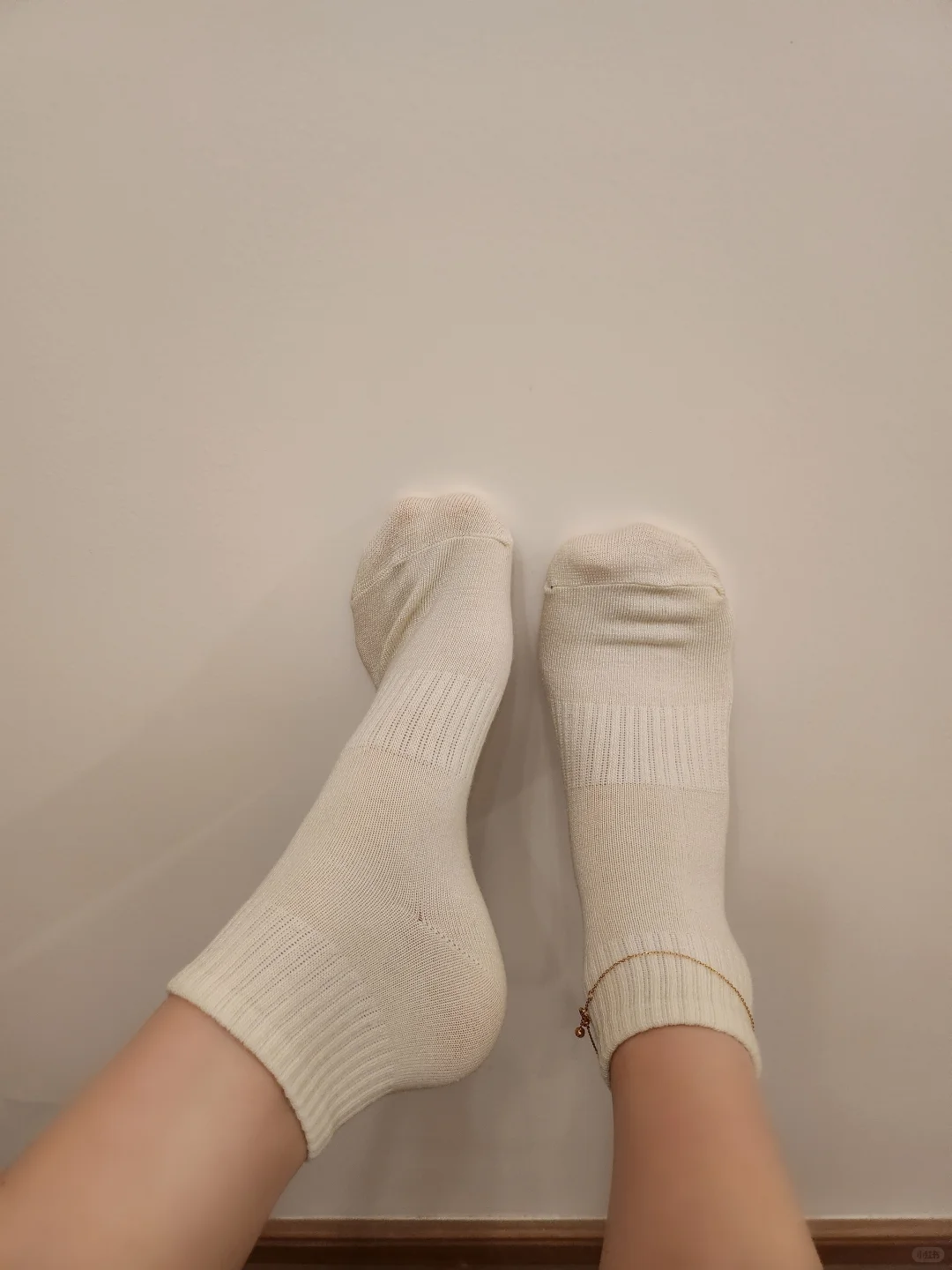 白色短袜子🧦准备好入夏了~