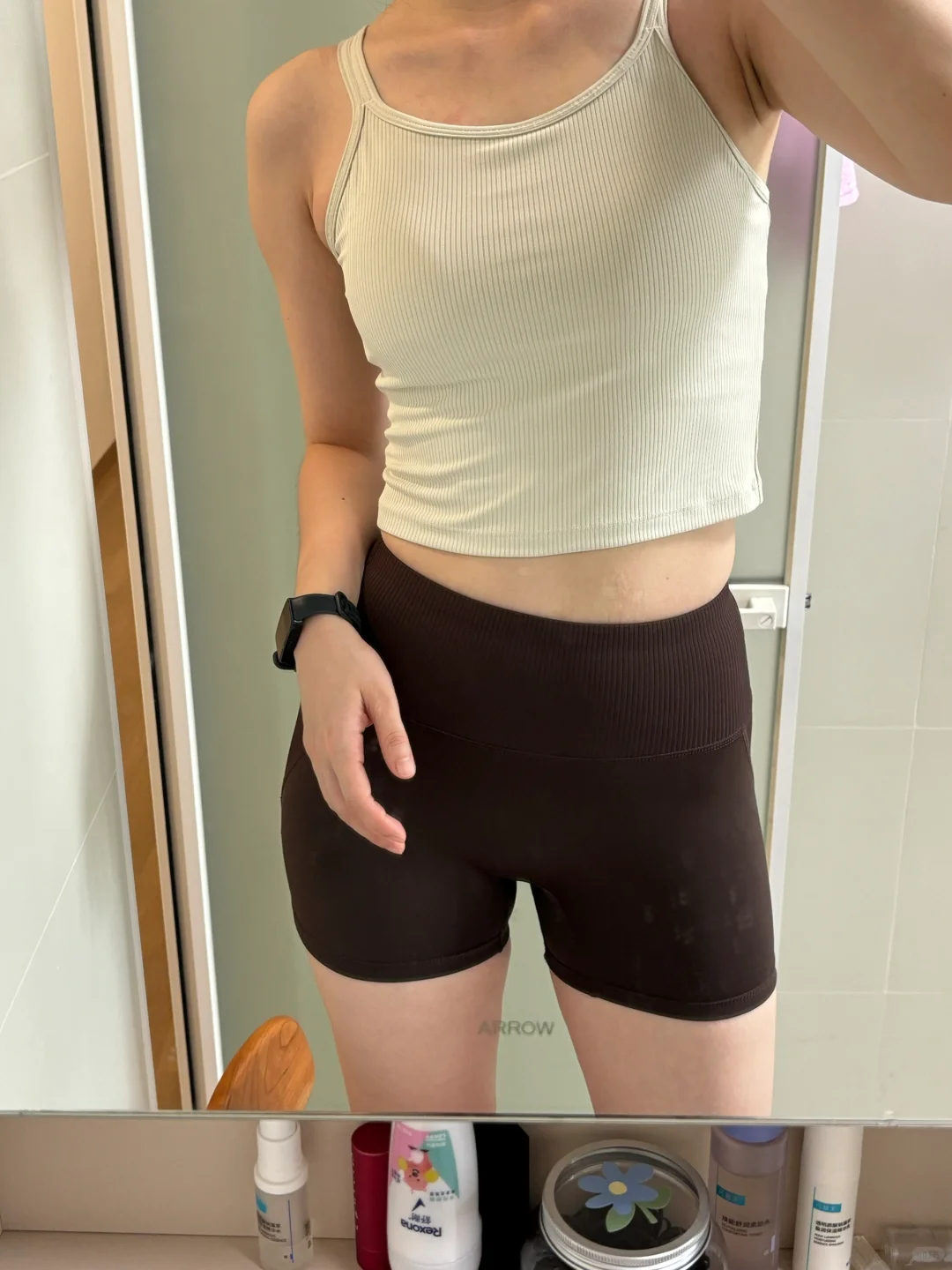 💰20+显瘦瑜伽🍑提臀短裤！左滑👀后面效果……