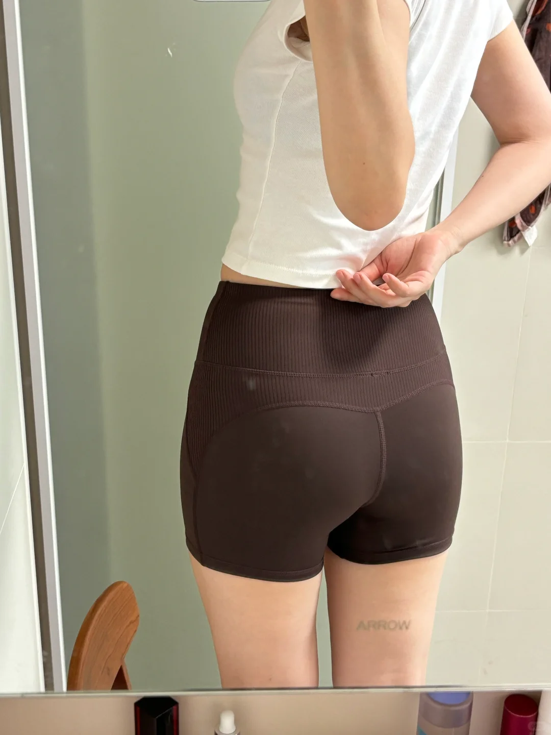 💰20+显瘦瑜伽🍑提臀短裤！左滑👀后面效果……