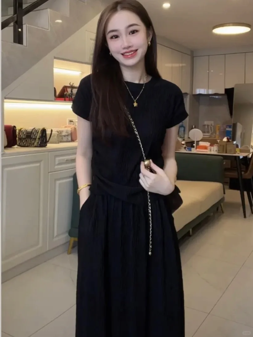 Live图|显瘦不过时穿搭～29.9💰上衣➕半身裙