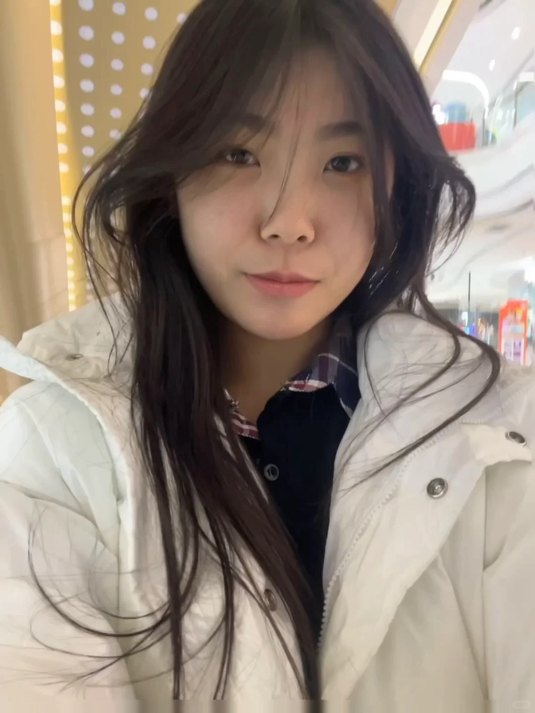 小女子很丑吗。？一直对自己的颜值还算有自信