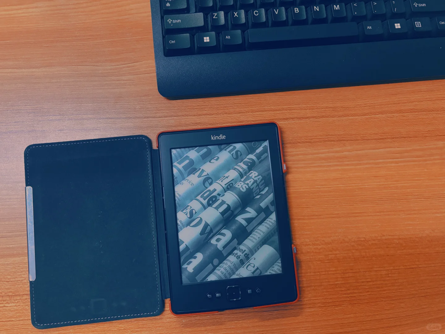 陪伴12年的kindle4