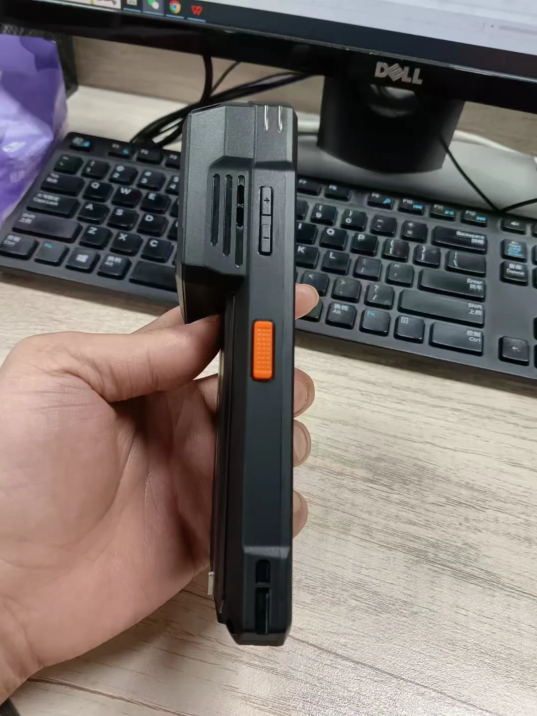 手持人证核验比对终端，便携式身份证阅读器