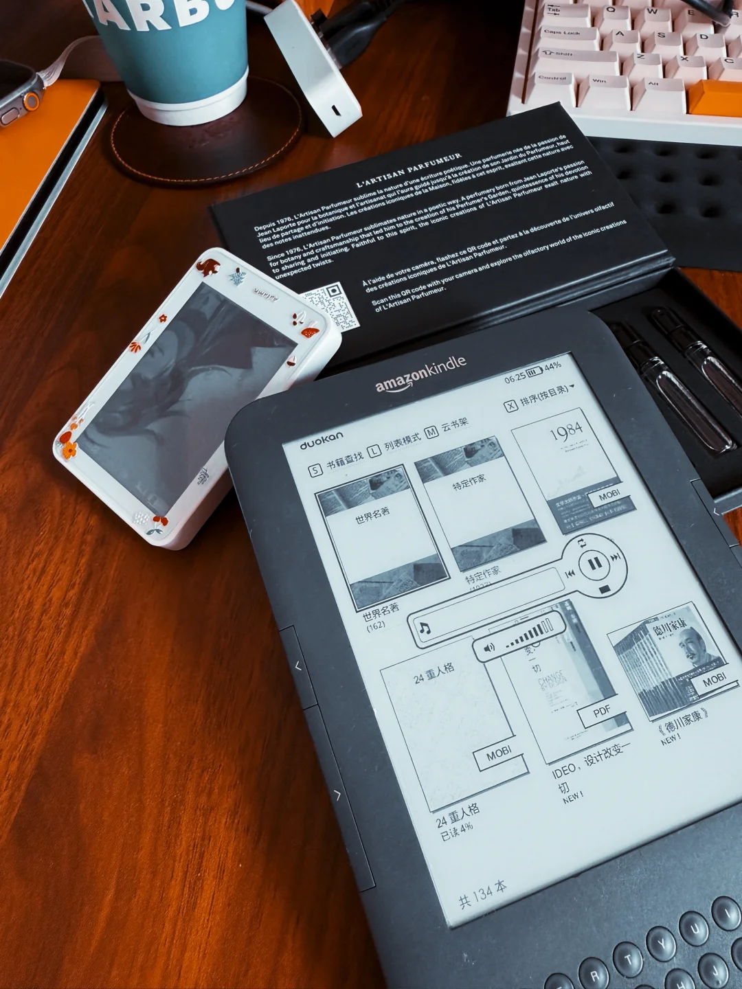电子：kindle3边听边玩儿桌面