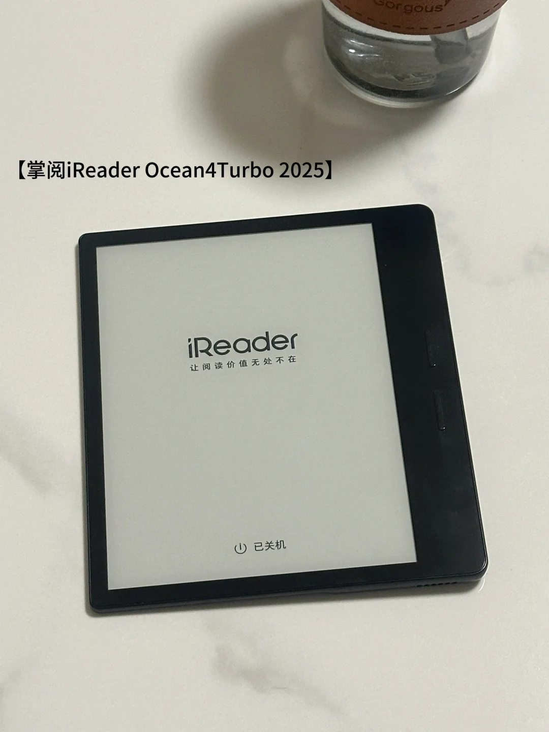 原则上是不让小猫看书的……