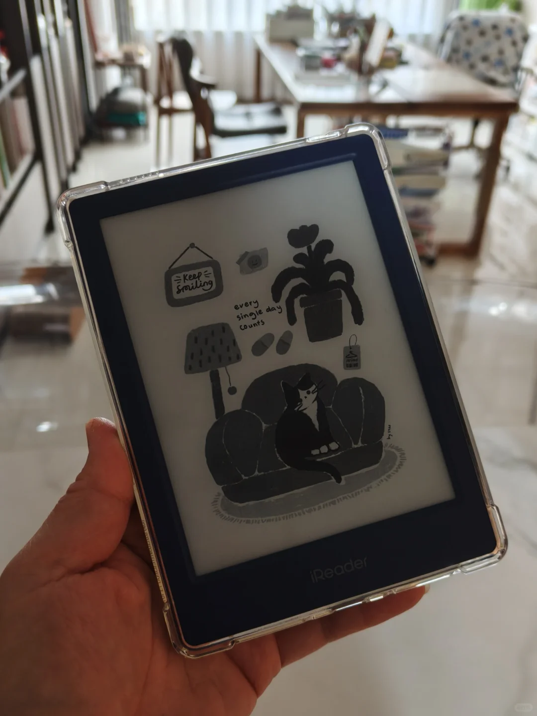 给小玩具重新贴个背板换个屏保阅读器