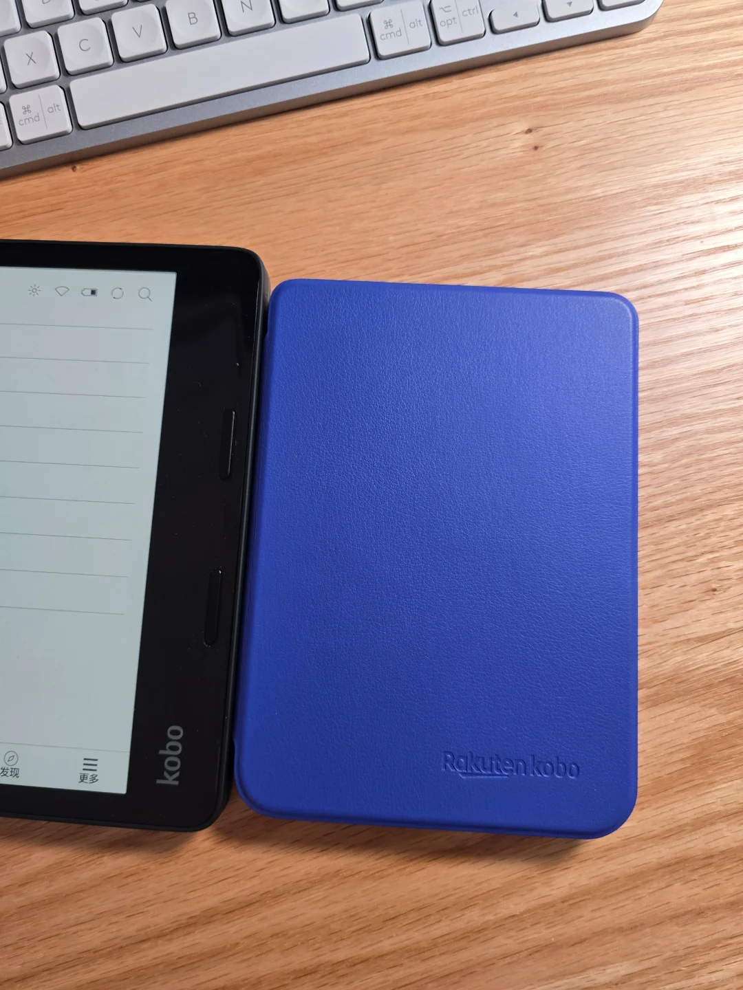家中最小的6寸 kobo claraBW