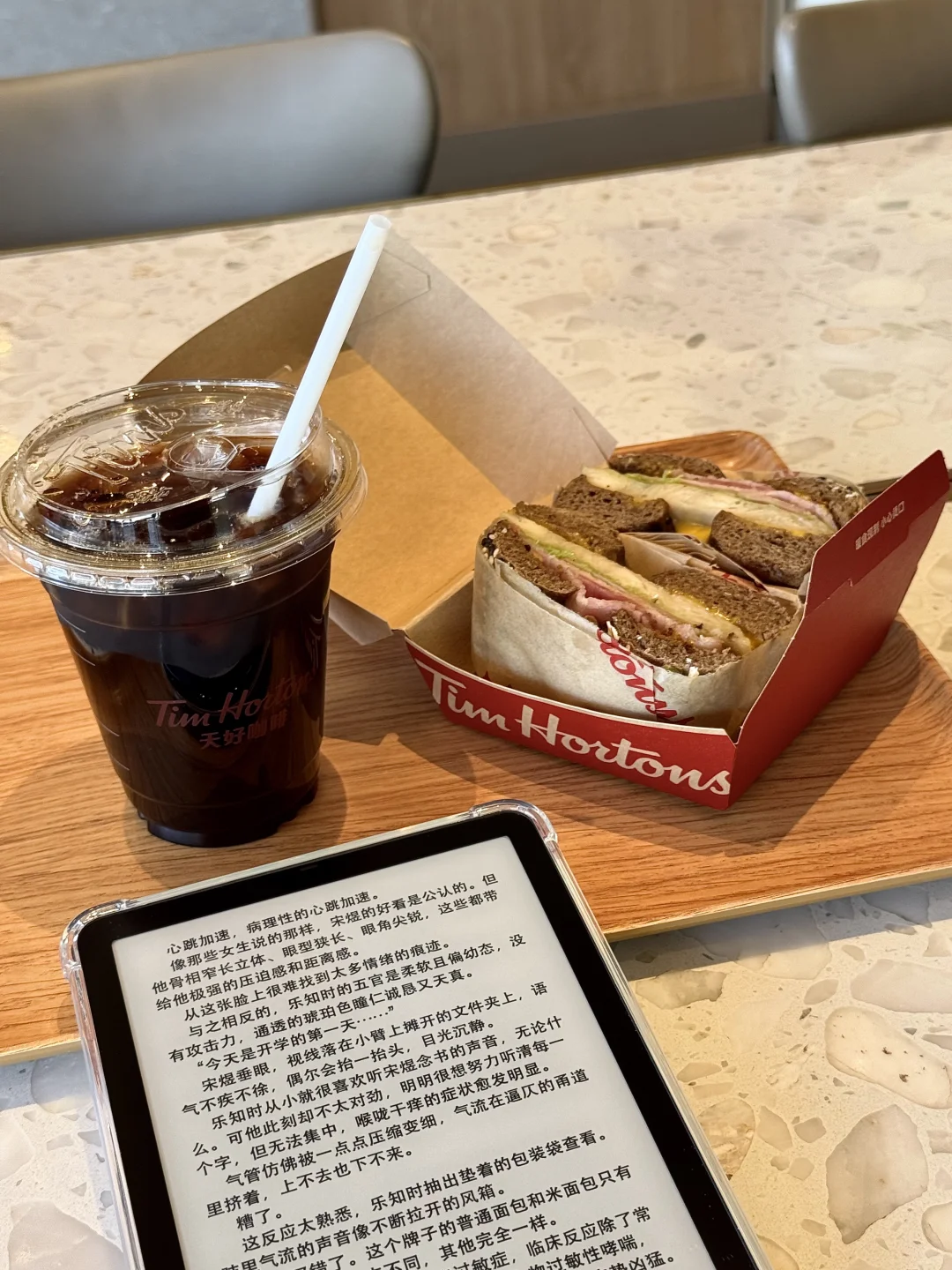 我的小阅读器也找到收纳袋啦～