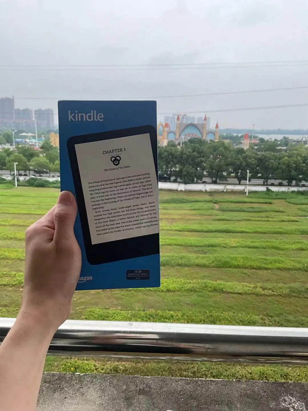 谁在2025年买到了全新的蓝色kindle2022