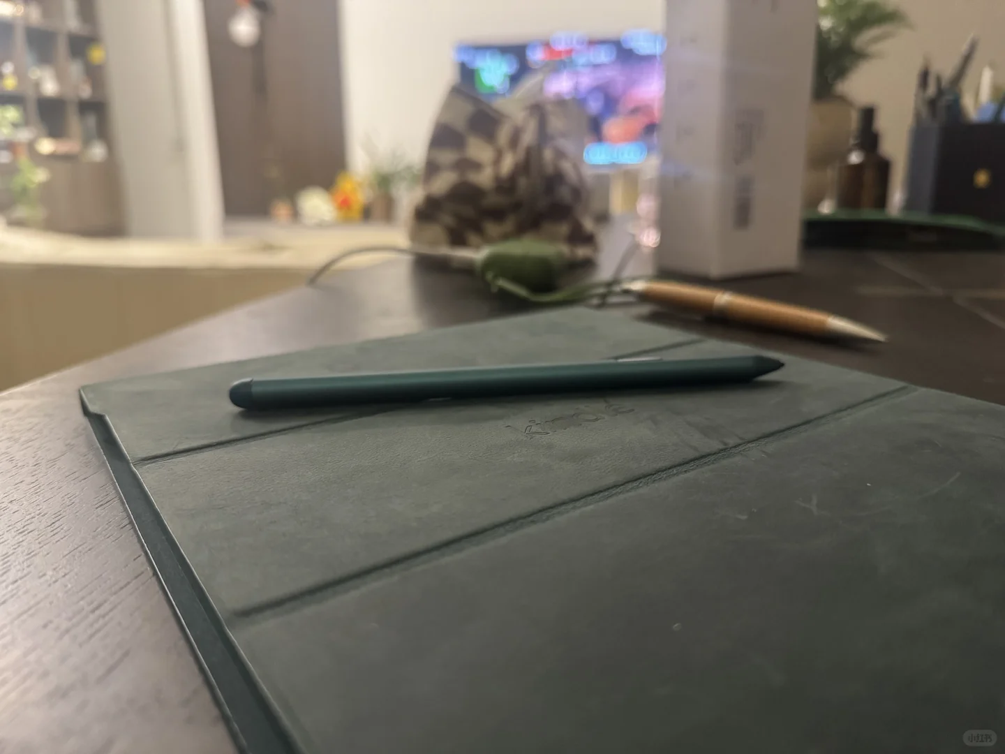 Kindle scribe虽迟但到：）好用，喜欢😘