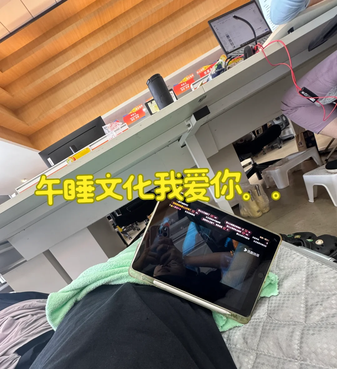 出岛读书211黄花闺女以台风之势回归…