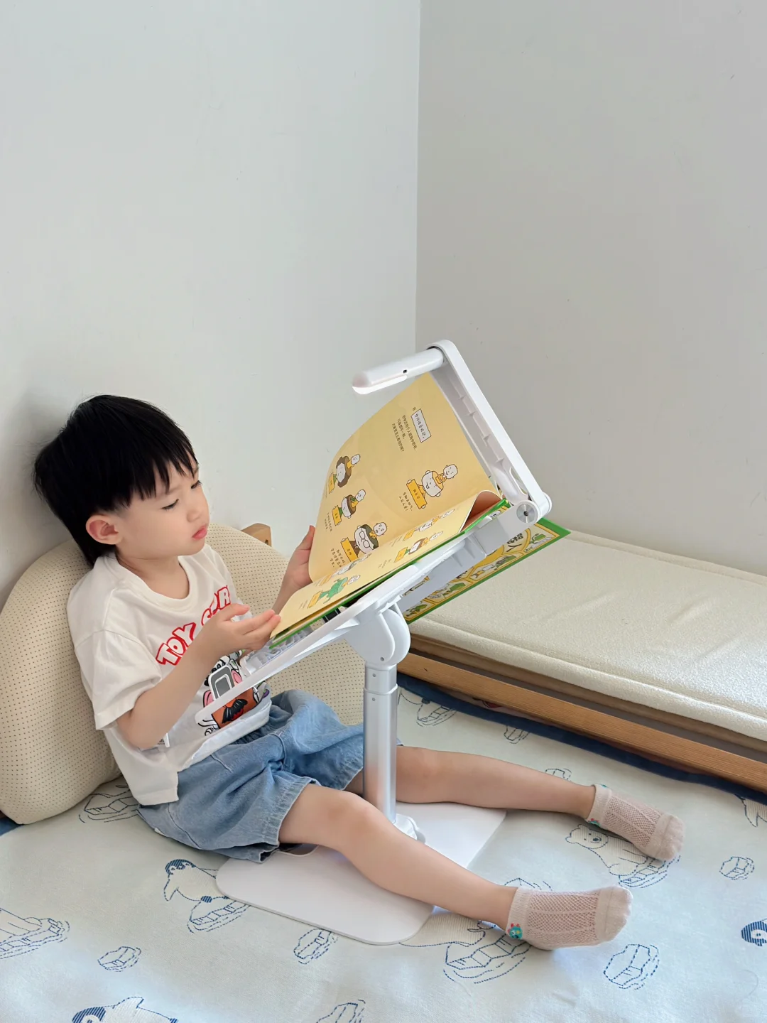 📚 宝宝看绘本，用这个就不弯腰驼背 📚
