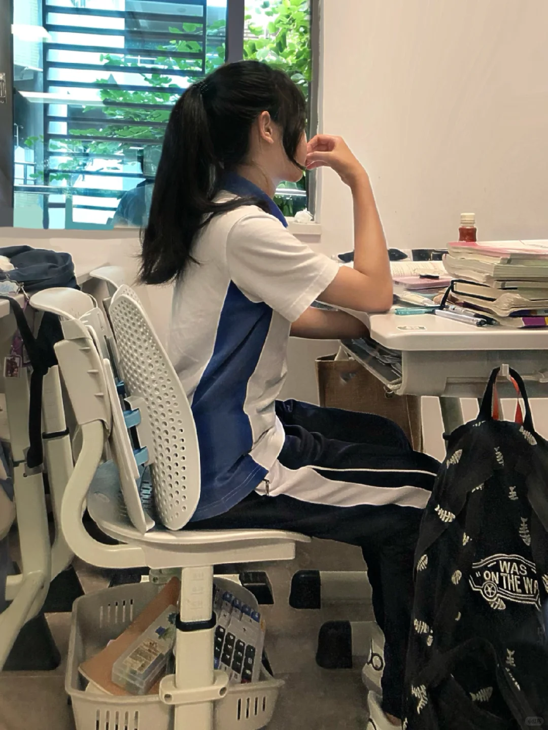 啊啊啊啊高三党刷题必备护腰神器简直了！！