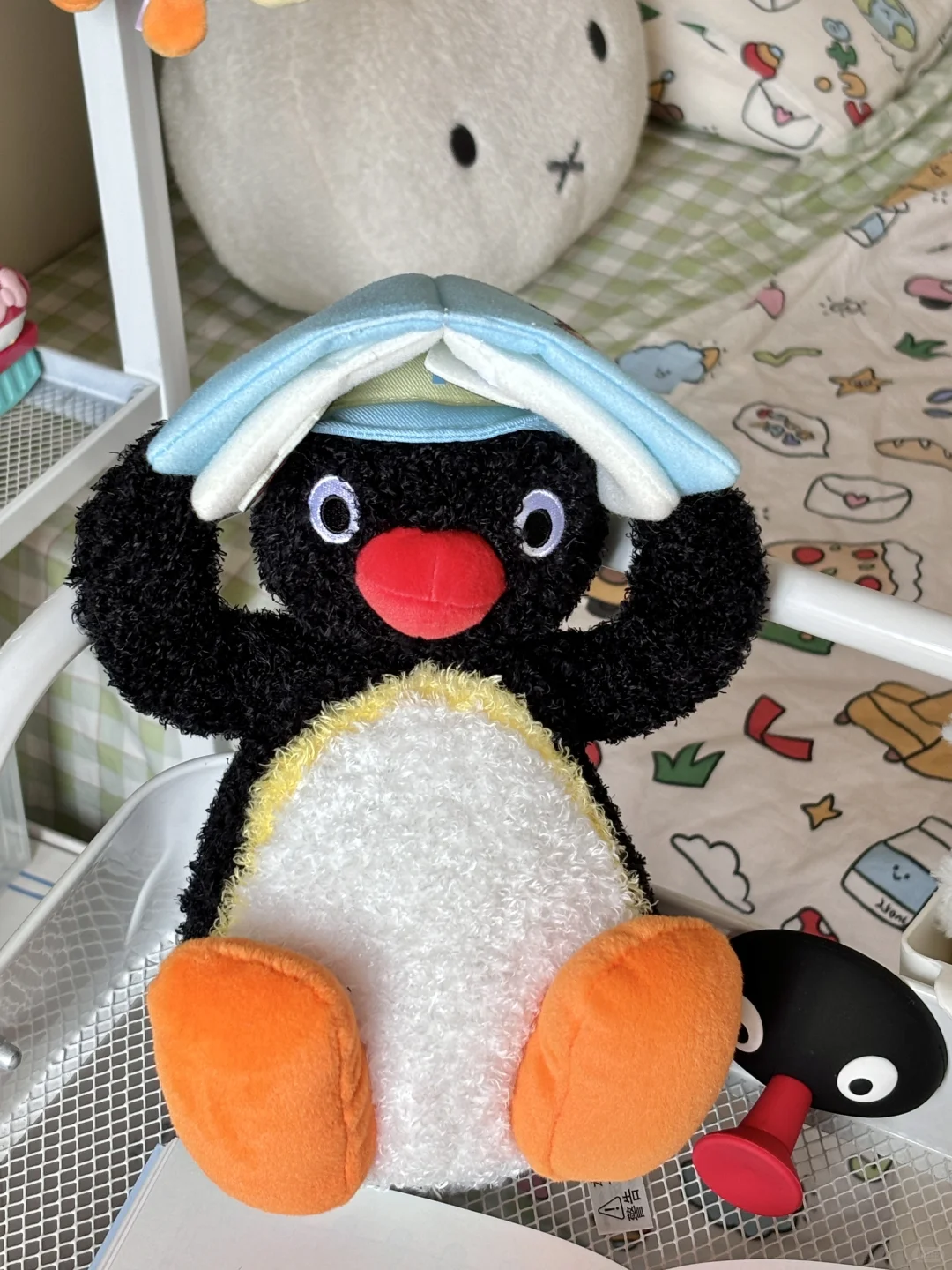 pingu🐧你看啥书呢！给我也看看📖