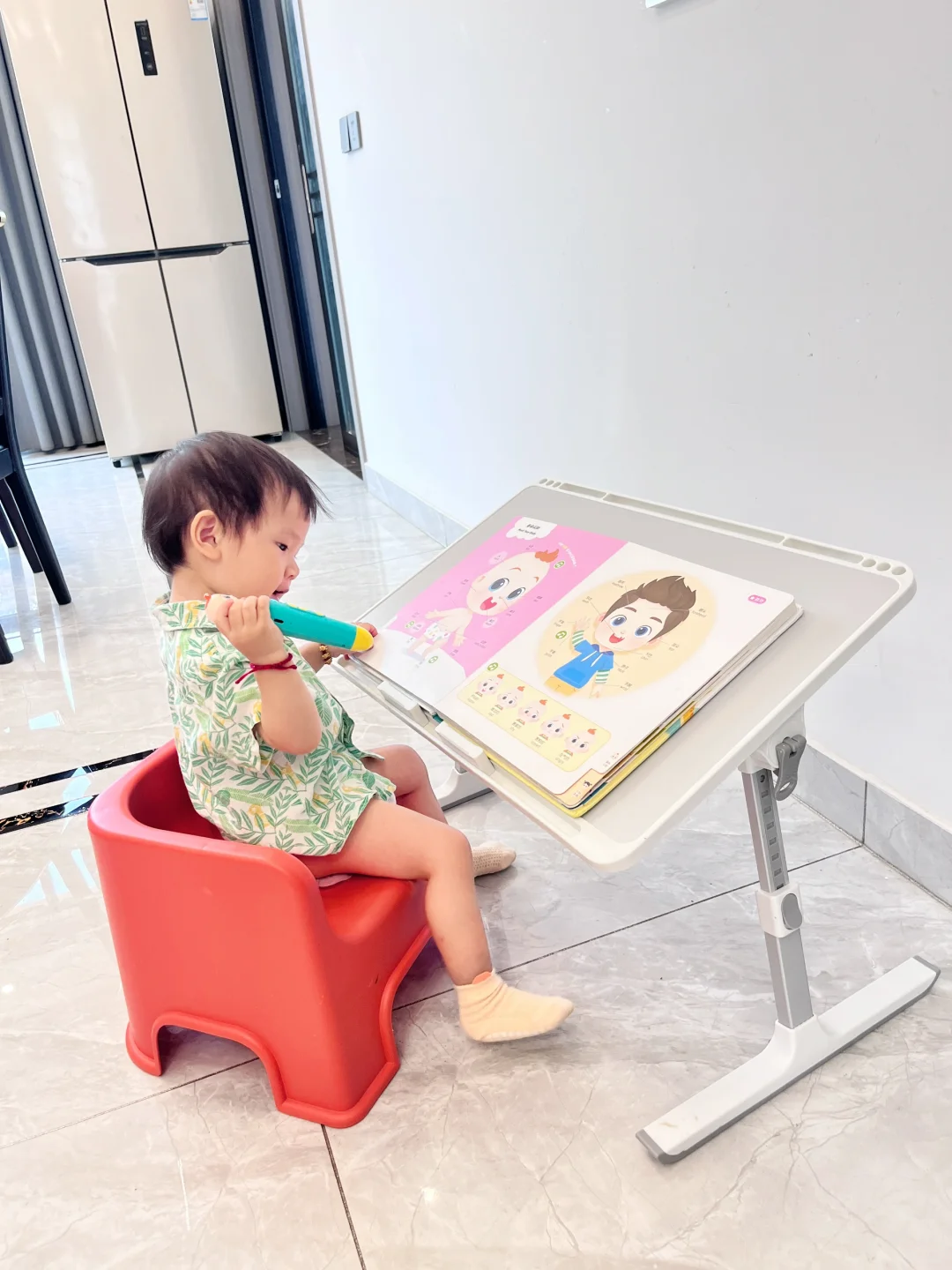 Word妈！退了3⃣️次才发现这个赛鲸平替床上桌