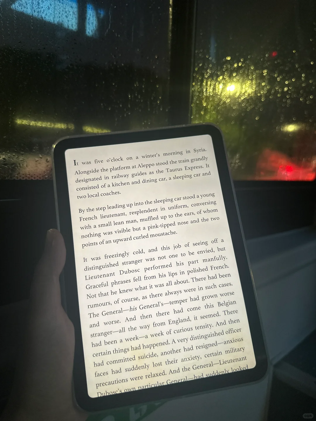 隆重介绍一下我的公交读书搭子：ipadmini7