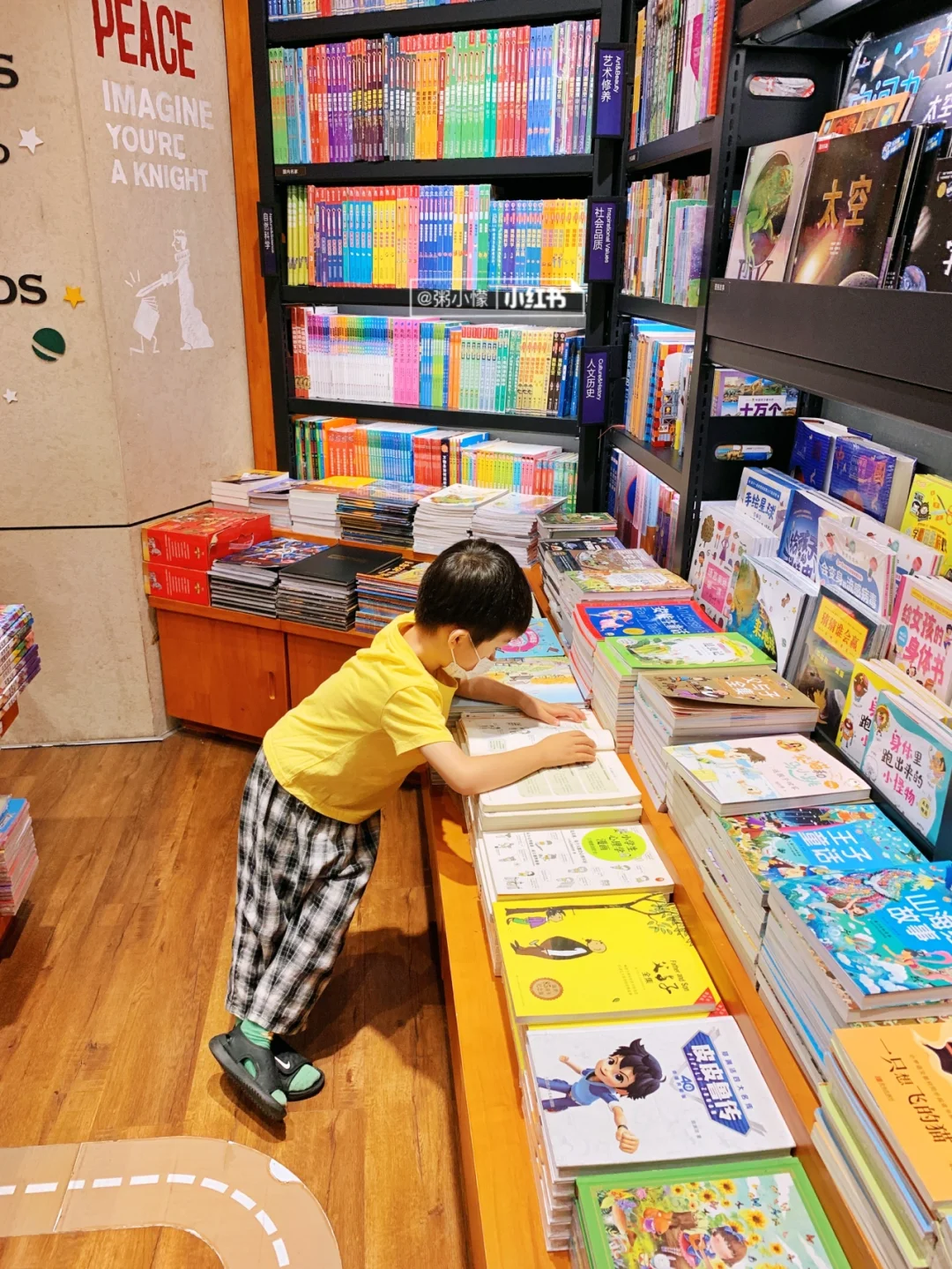 📚家里书再多👉🏻我们还是坚持去图书馆🔍