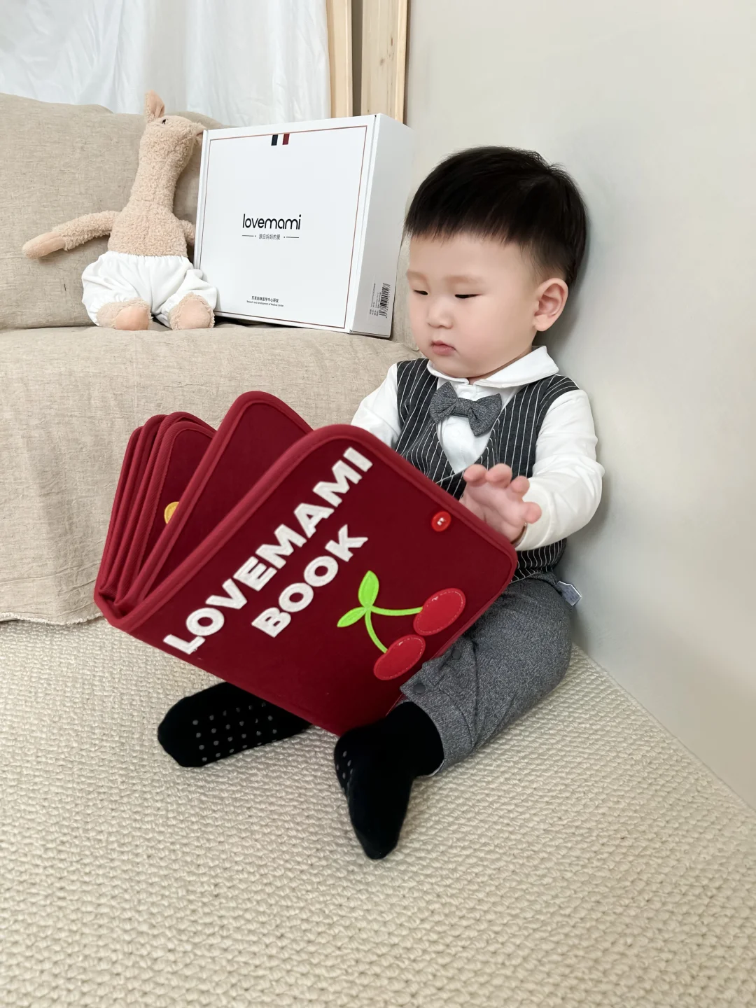 今天是爱阅读的小朋友～