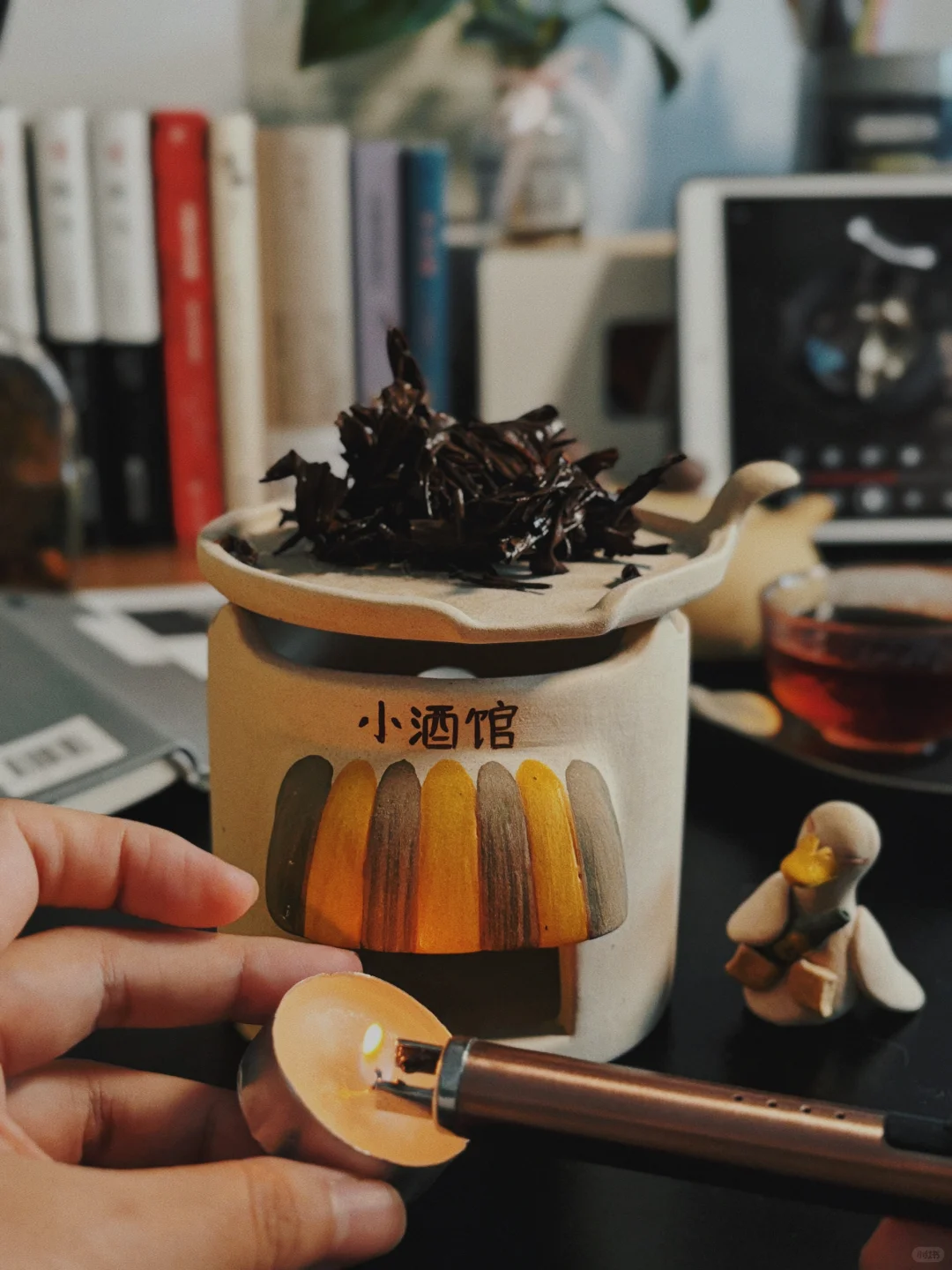 “我正直勇敢有阅读量，我有什么好可怜的”